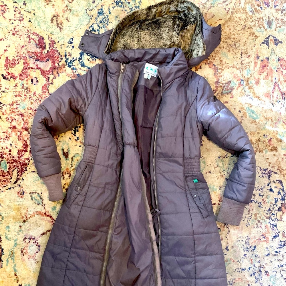 Medium sized Maternity coat